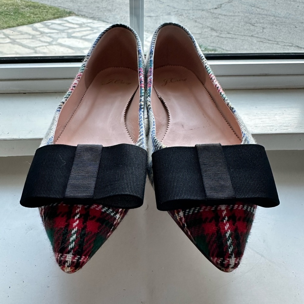 J.Crew Snowy Stewart Tartan Plaid size 8.5M Ribbon Bow Flats Holiday
